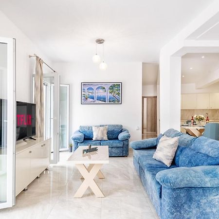 4You Luxury Apartments By Keyplanner مورايتيكا المظهر الخارجي الصورة